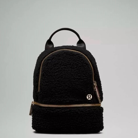 lululemon athletica Handbags - City Adventurer Backpack Micro *Fleece